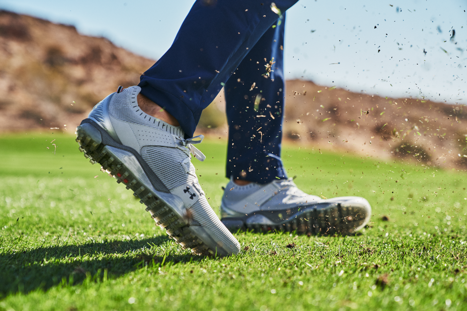 Under Armour HOVR Tour SL. Spikeless Comfort. Spike-like Traction.