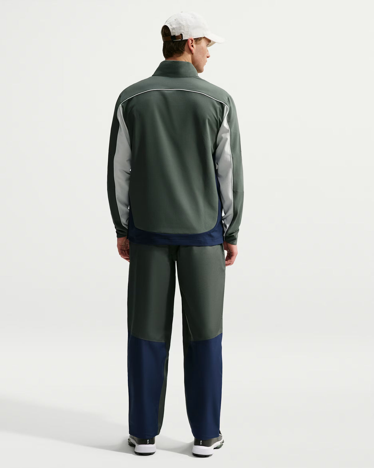 M NK Repel OW JKT SFT Shell-Camo Green